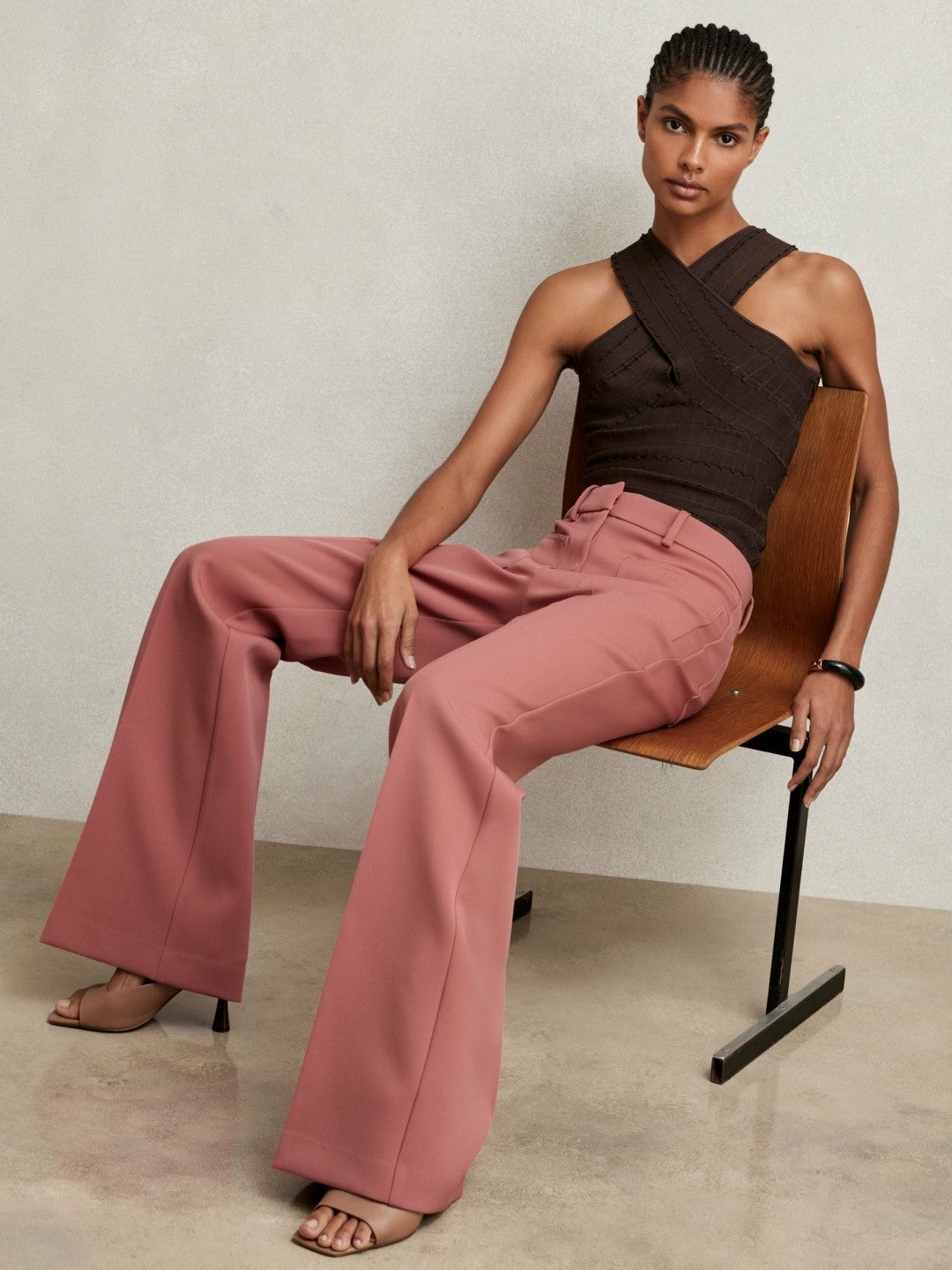 Reiss Petite Twill Patch-Pocket Flared Trousers in Pink
