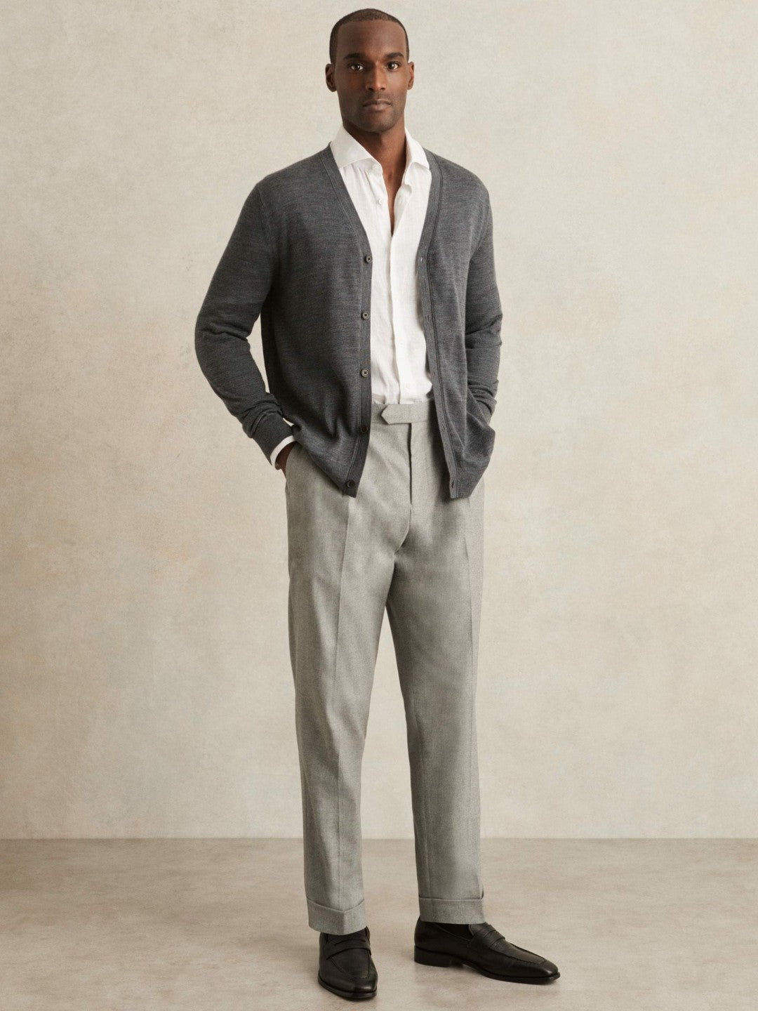 Reiss Regular Fit Herringbone Trousers With Cotton in Grey