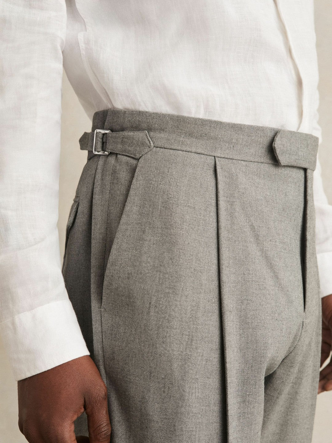 Reiss Regular Fit Herringbone Trousers With Cotton in Grey