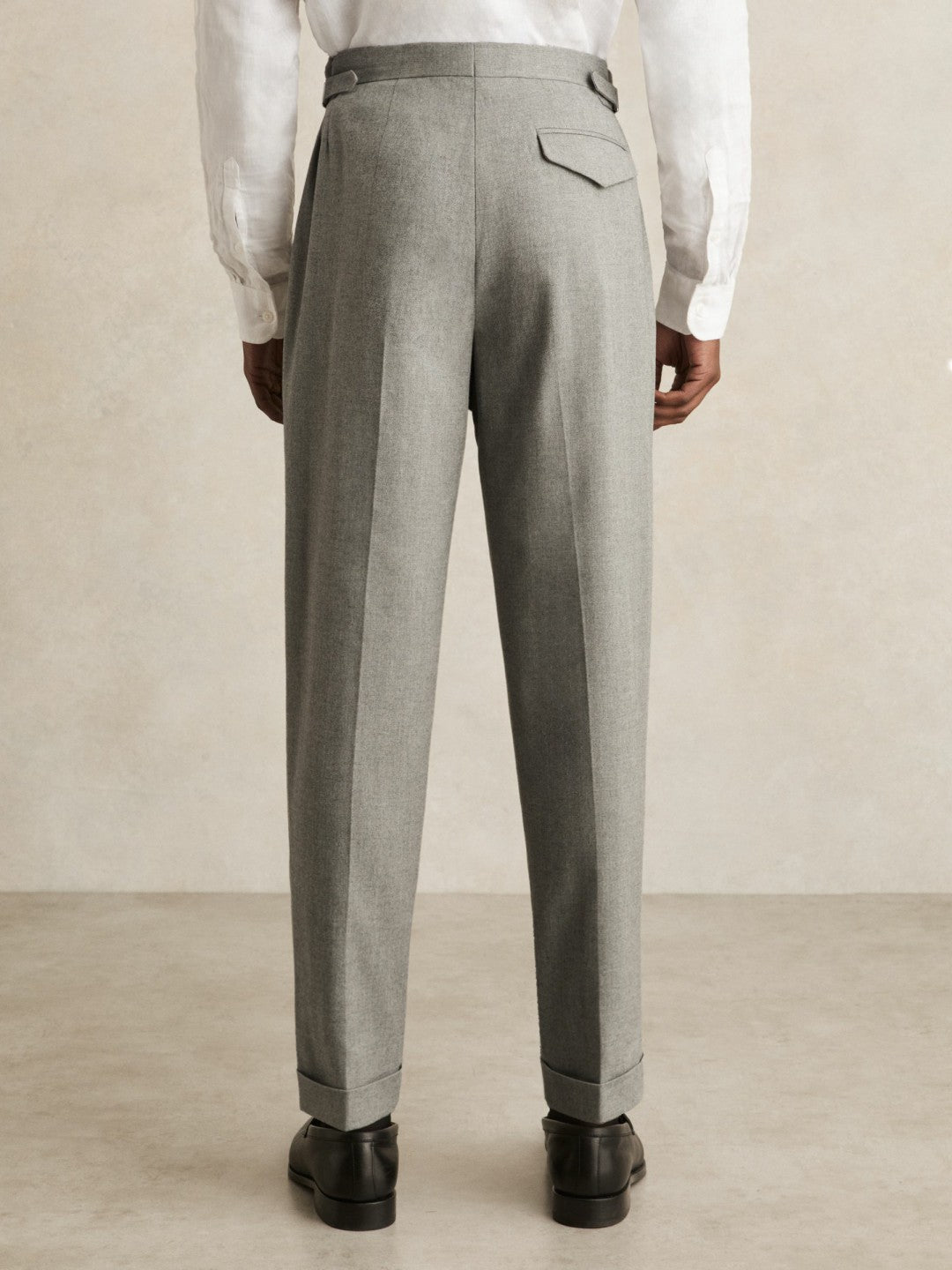 Reiss Regular Fit Herringbone Trousers With Cotton in Grey