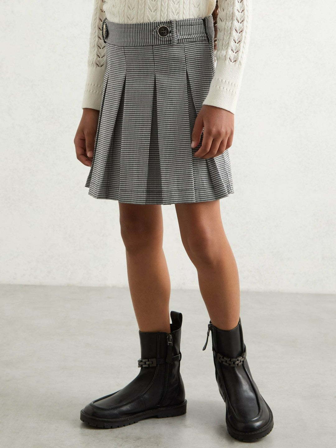 Reiss Houndstooth-Check Pleated Skirt in Black/White