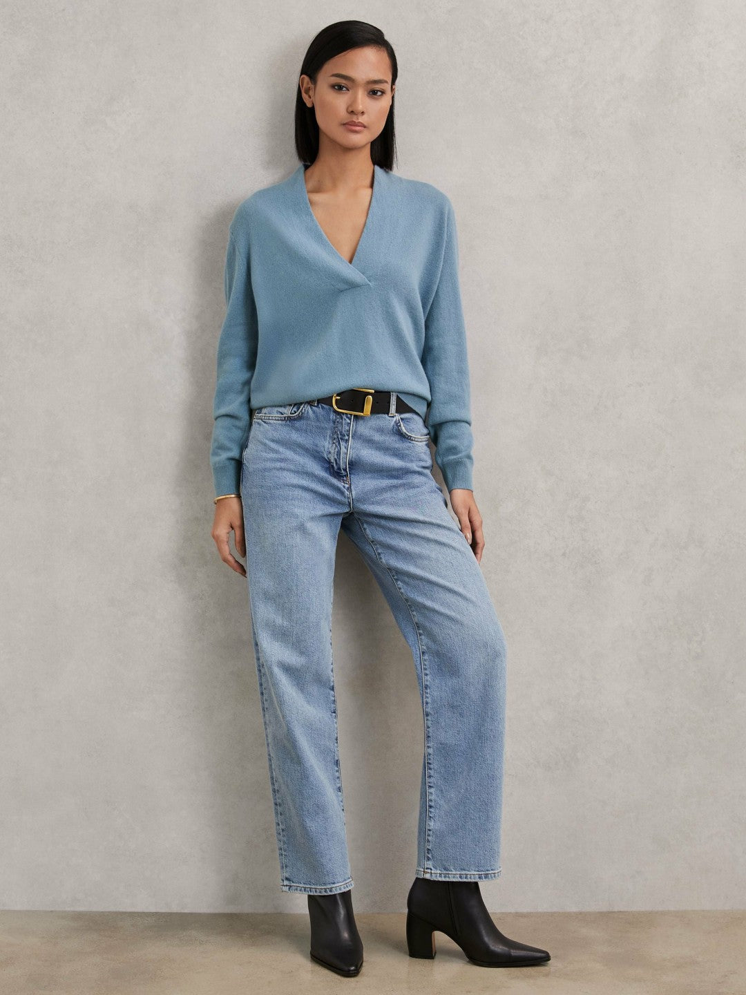 Reiss Cashmere V-Neck Jumper in Blue