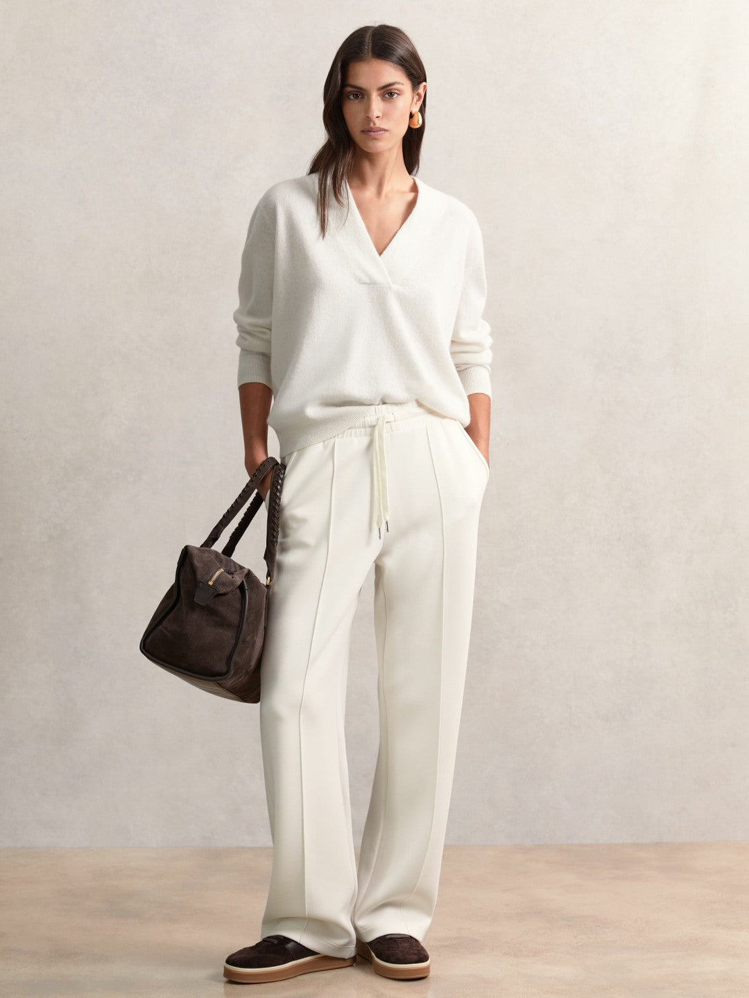 Reiss Cashmere V-Neck Jumper in Cream