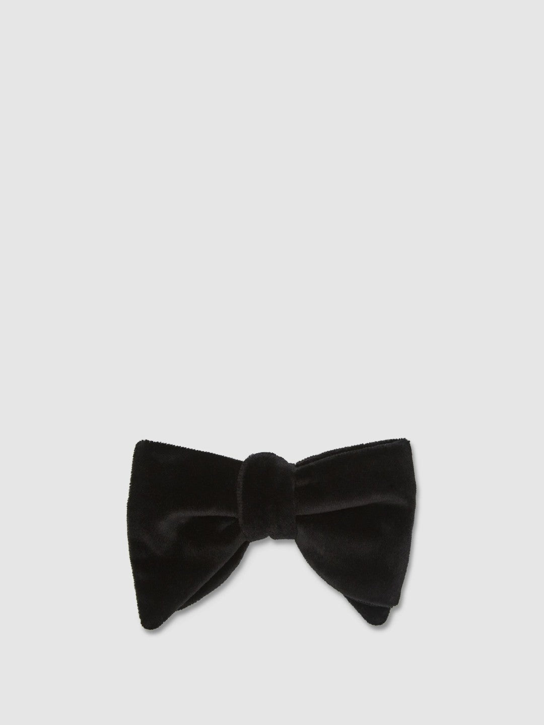 Reiss Velvet Bow Tie in Black