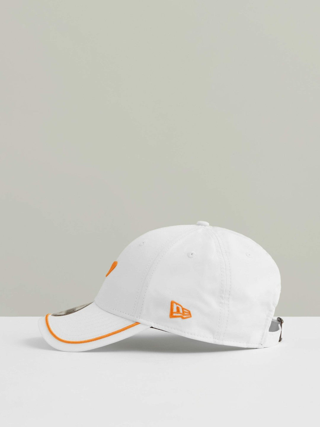 Reiss McLaren F1 Team Speedmark Logo Cap Unisex Fit in White
