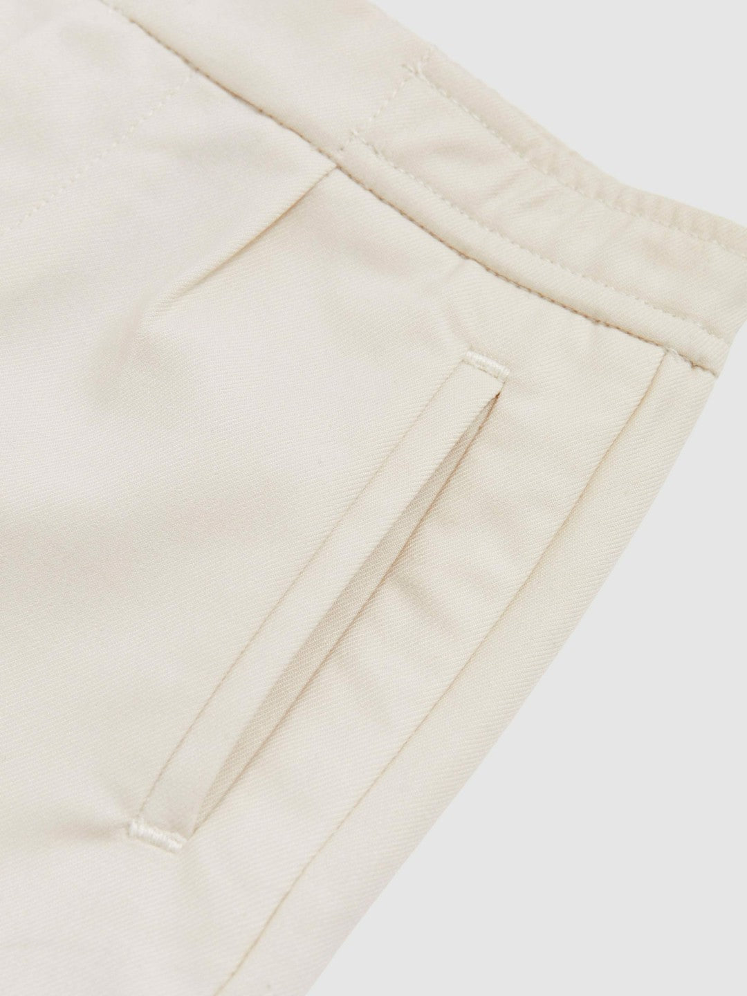 Reiss 3-9 yrs Relaxed-Fit Pleated Tapered Trousers in Off White