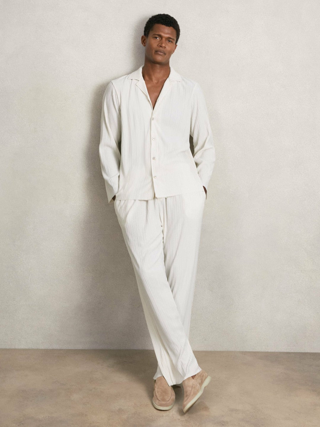 Reiss Plissé Wide Leg Trousers in Off White