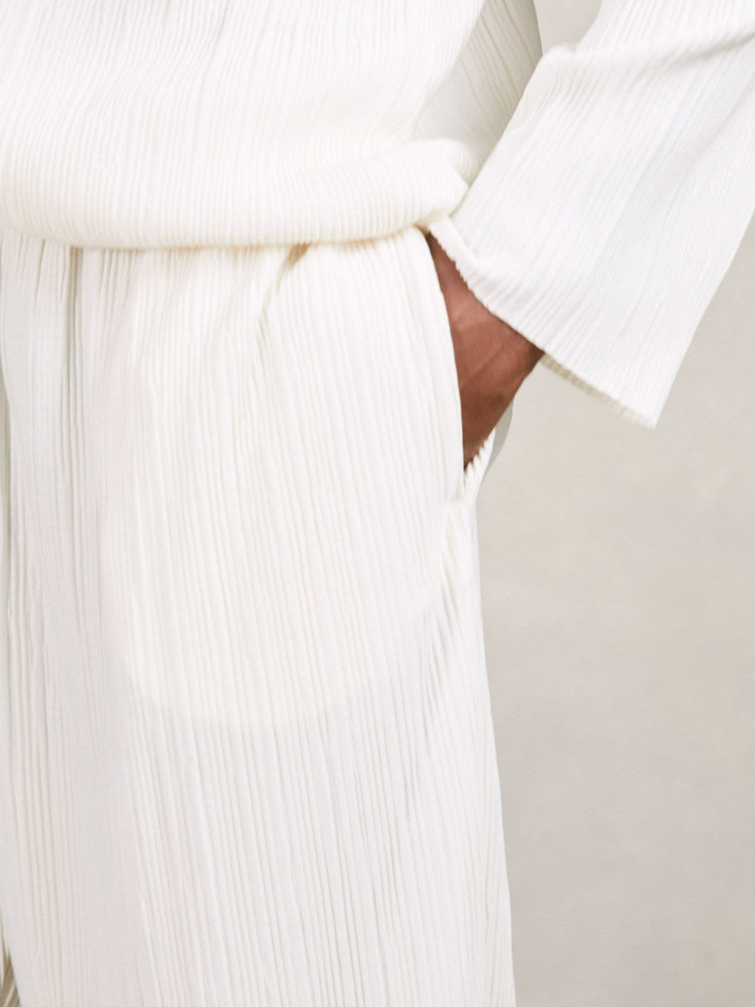 Reiss Plissé Wide Leg Trousers in Off White