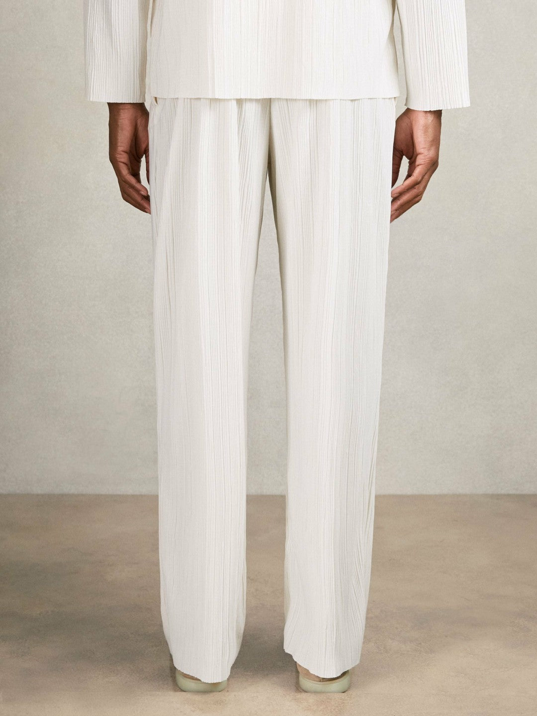 Reiss Plissé Wide Leg Trousers in Off White