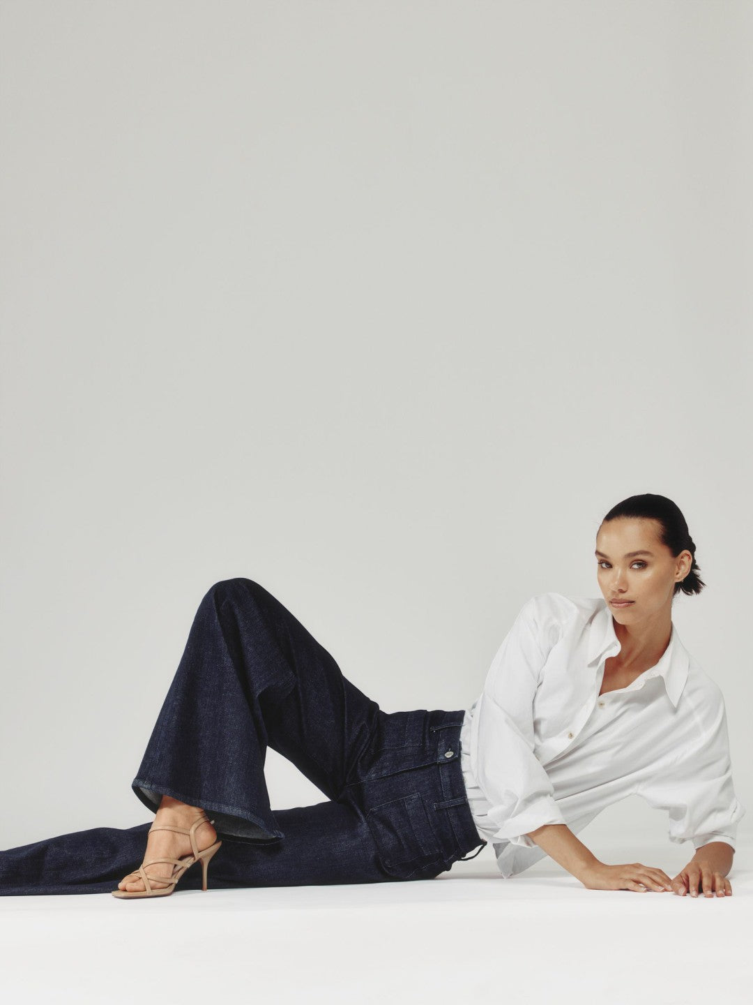 Reiss Petite Patch Pocket Wide Leg Jeans in Dark Blue
