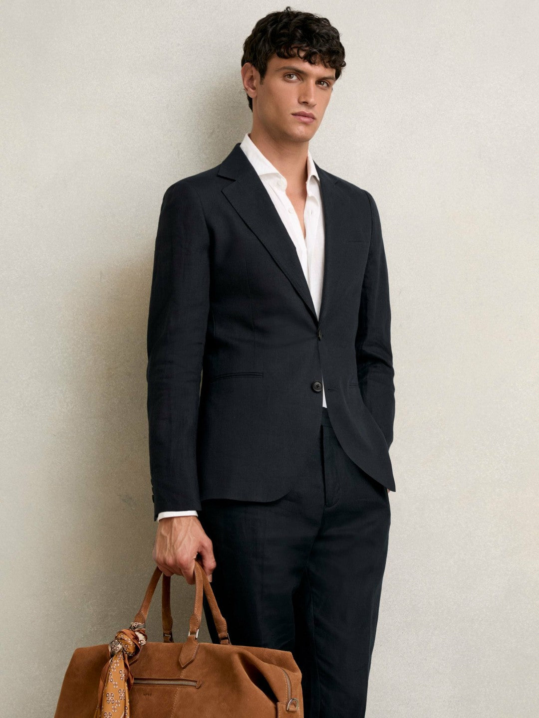Reiss Slim-Fit Single Breasted Linen Blazer in Navy