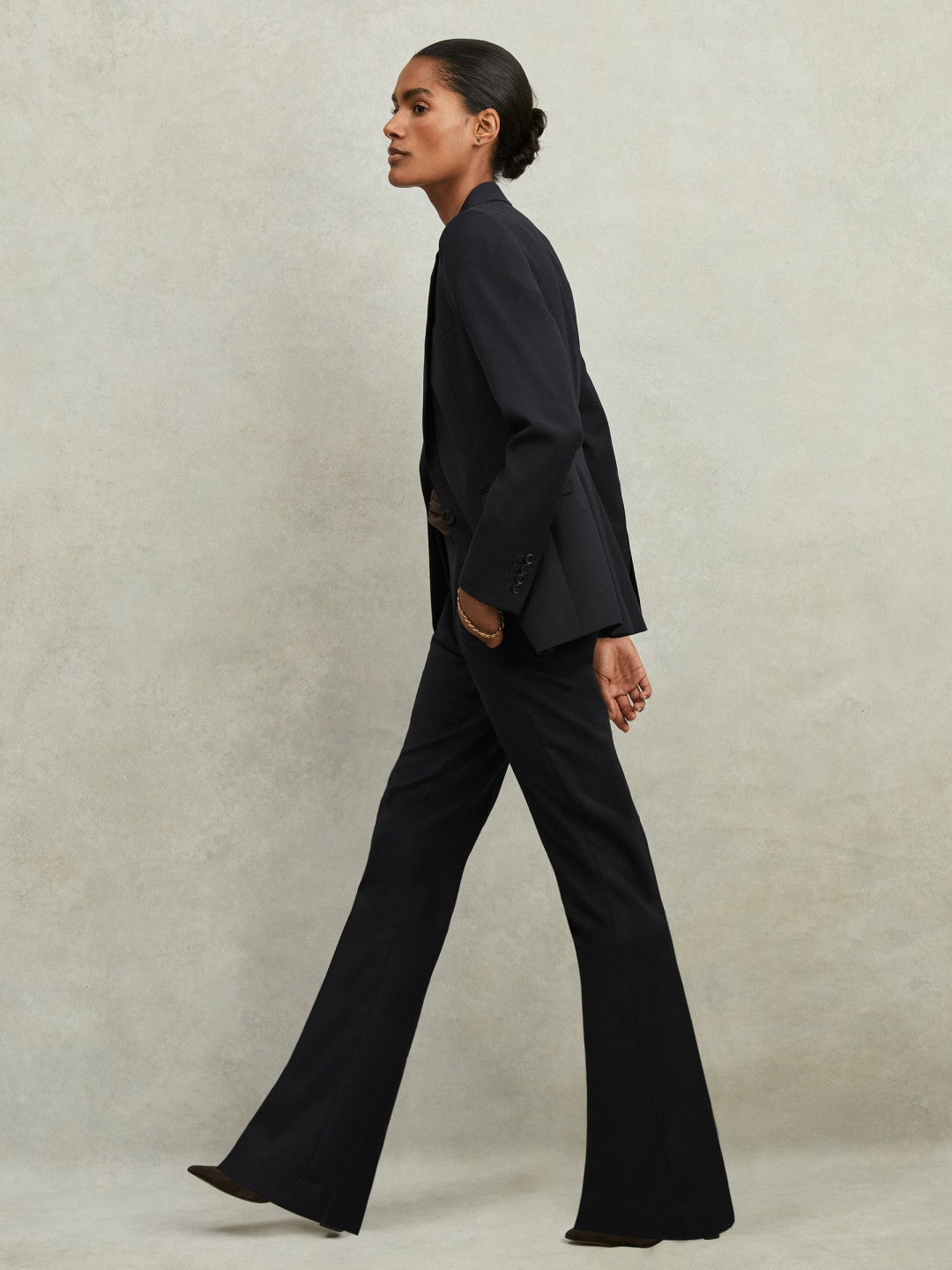 Reiss Petite Wool-Blend Tailored Flared Suit Trousers in Navy
