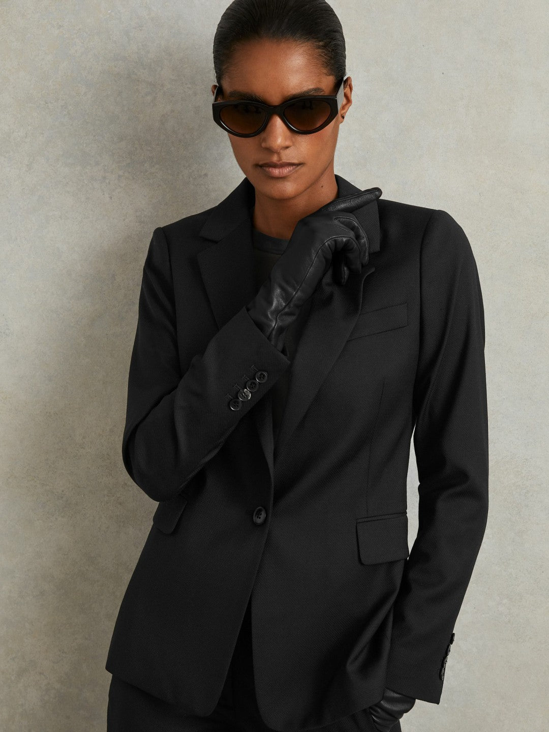 Reiss Petite Single Breasted Suit Blazer in Black