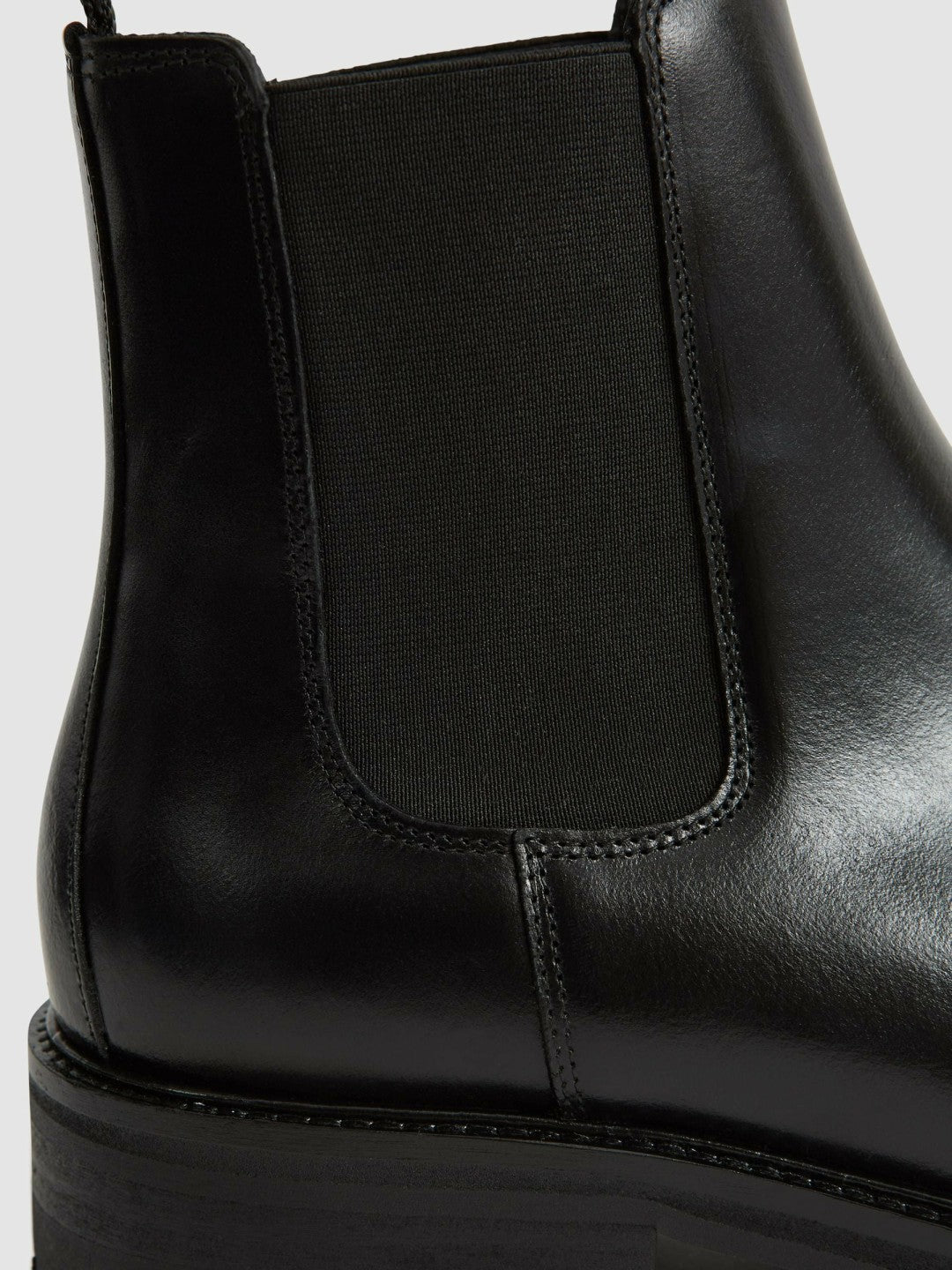 Reiss Leather Chelsea Boots in Black
