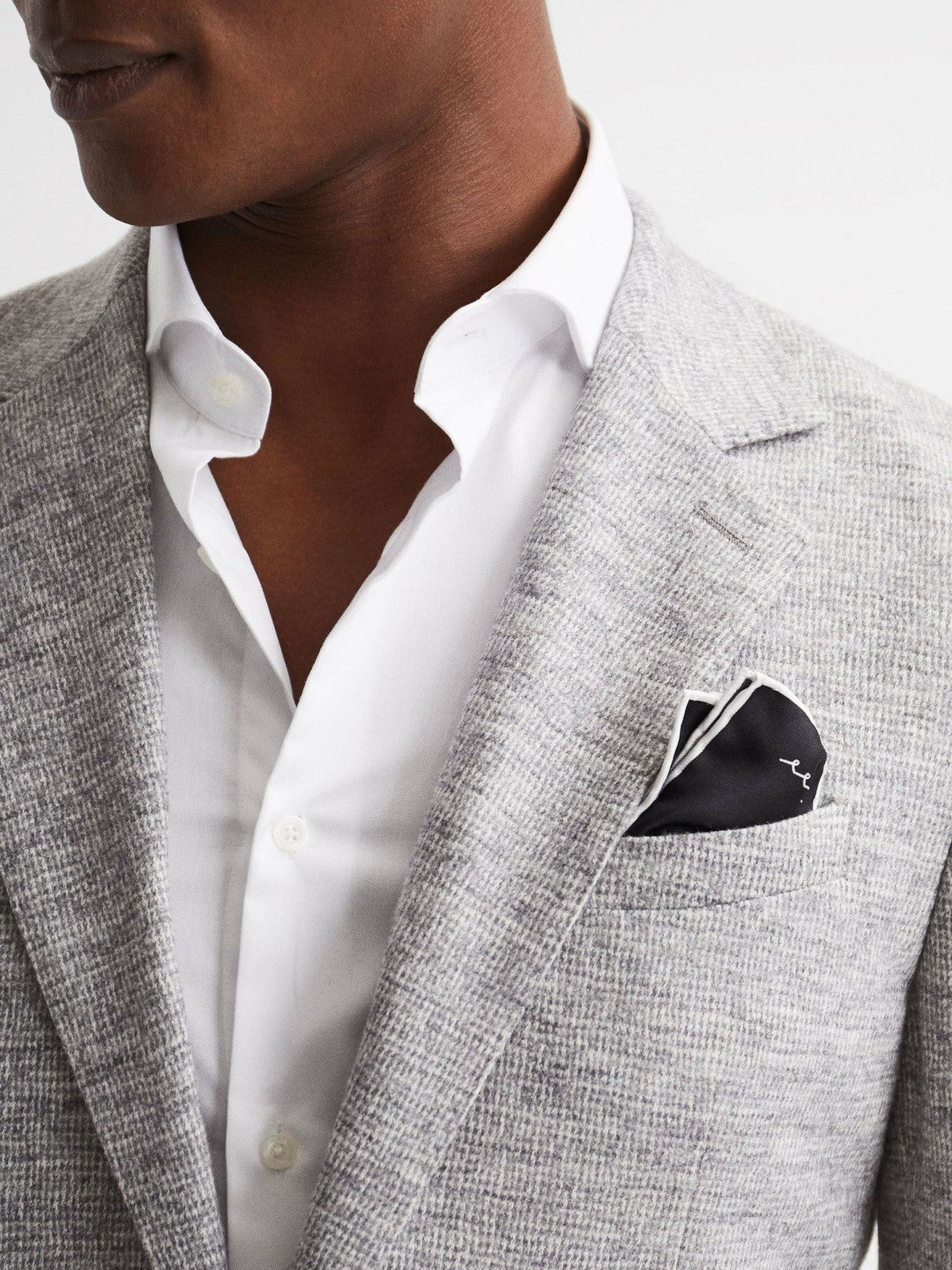 Reiss Plain Silk Pocket Square in Black