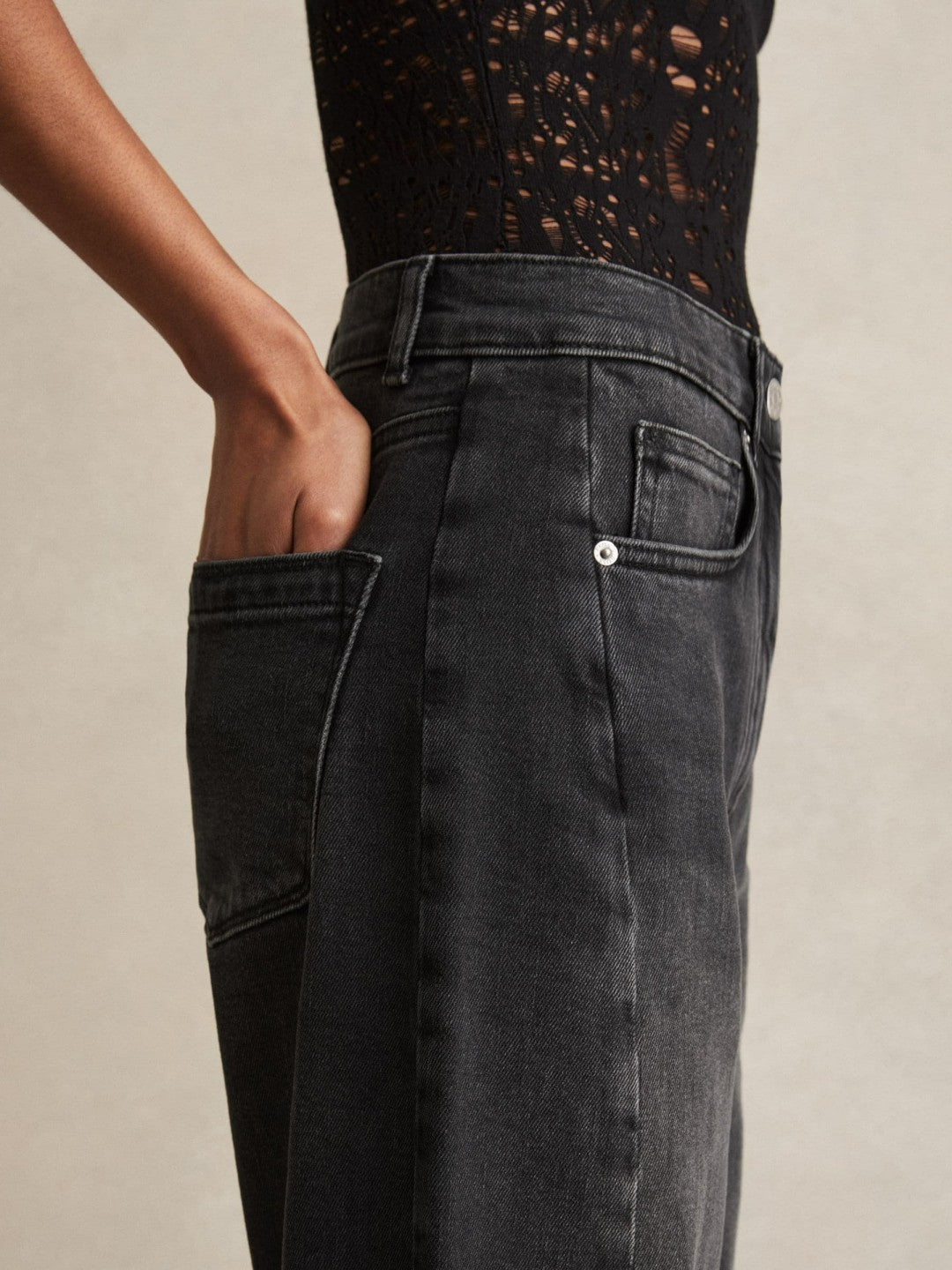 Reiss Petite Barrel-Leg Seam Jeans in Washed Grey