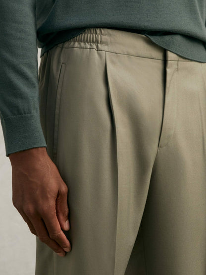 Reiss Relaxed-Fit Pleated Tapered Trousers in Sage