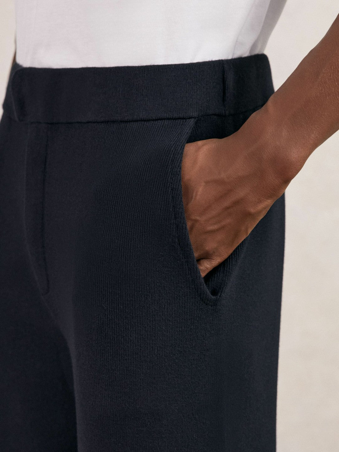 Reiss Tapered Knitted Trousers in Navy