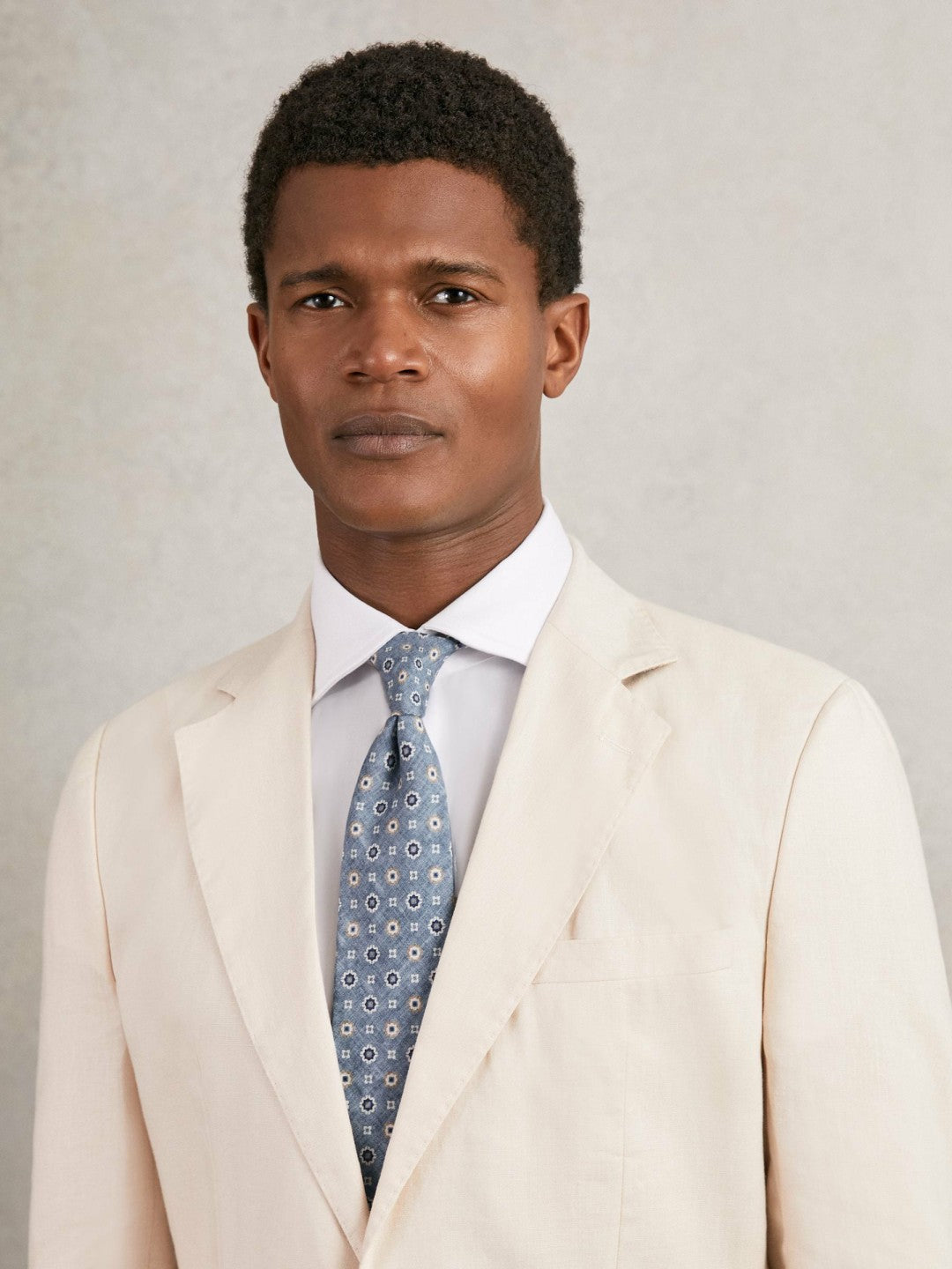 Reiss Silk Floral-Medallion Tie in Soft Blue
