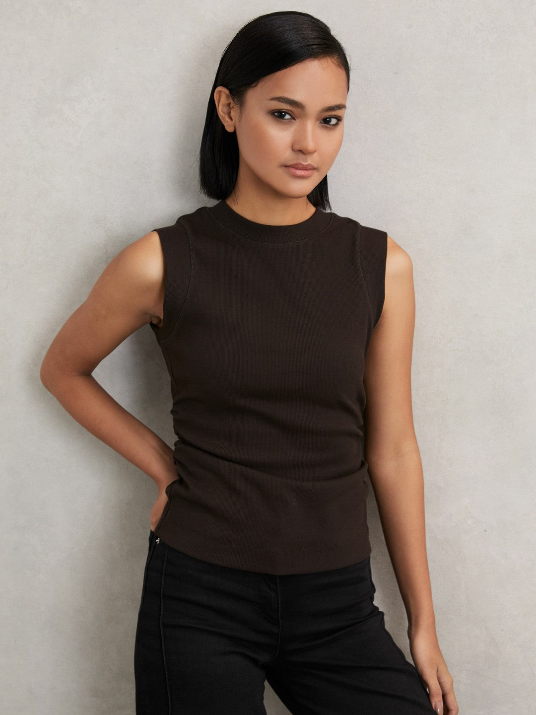 Reiss Ribbed Ruched Waist Vest in Chocolate