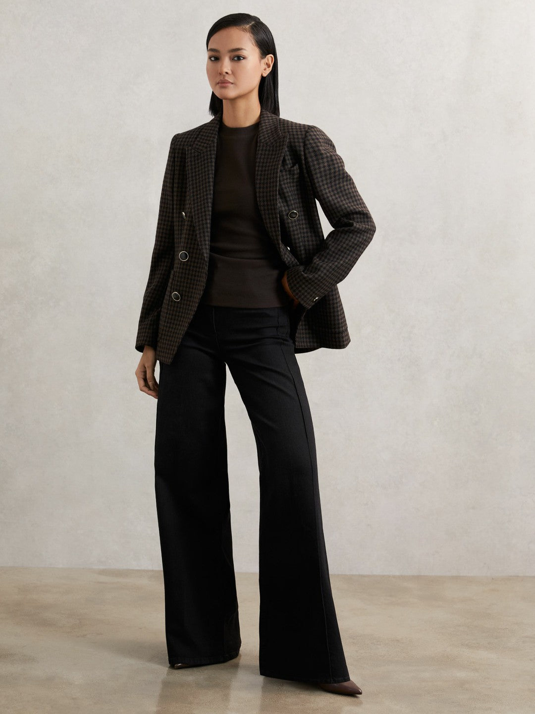 Reiss Ribbed Ruched Waist Vest in Chocolate